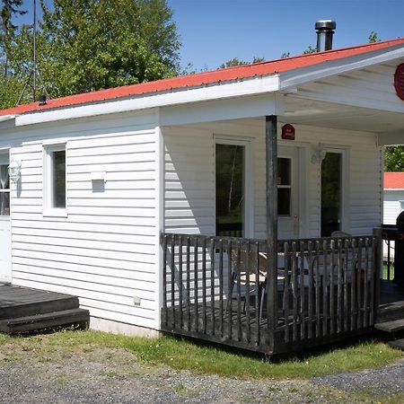 Camping Chalets Spas Pignons Rouges Saint Romain Kültér fotó