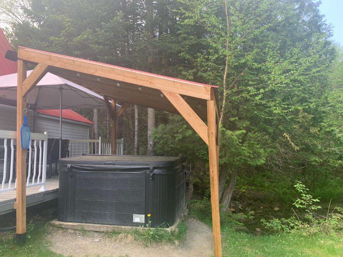 Camping Chalets Spas Pignons Rouges Saint Romain Kültér fotó