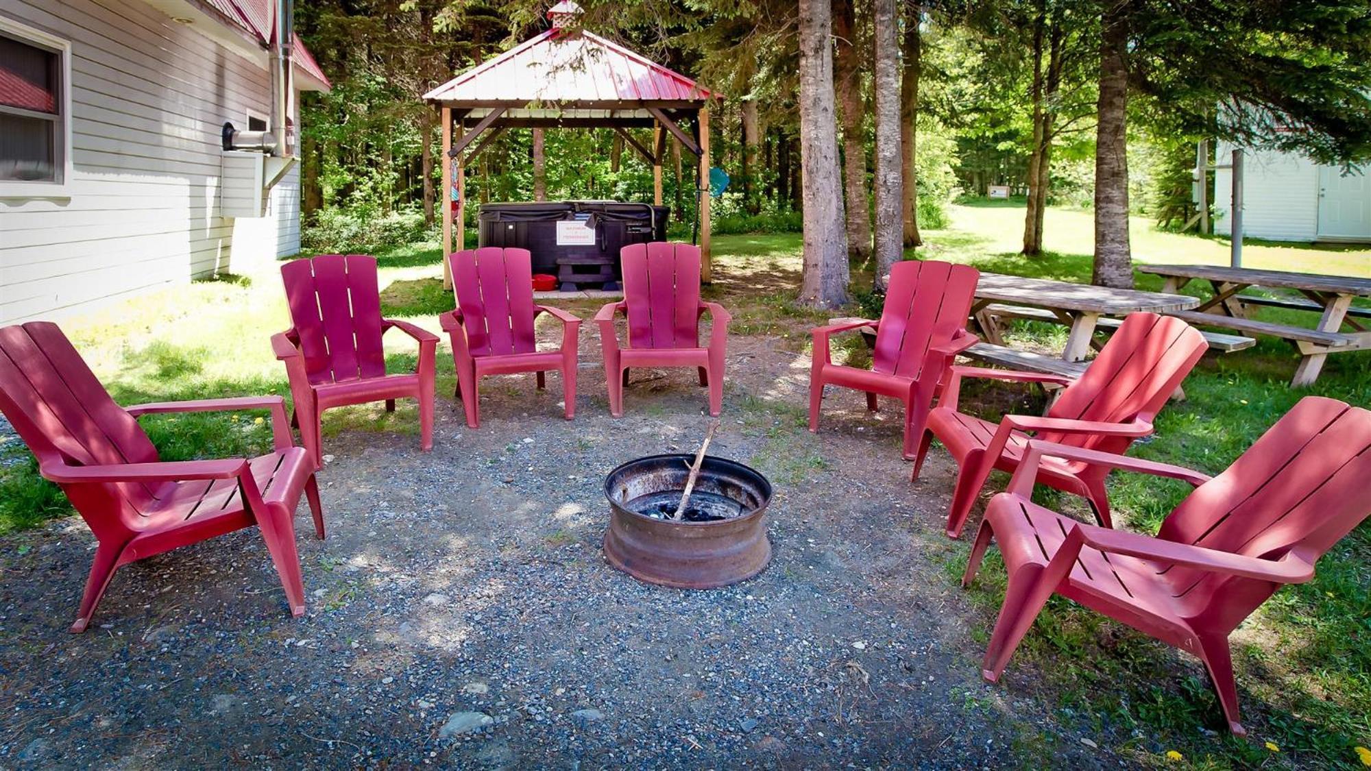 Camping Chalets Spas Pignons Rouges Saint Romain Kültér fotó