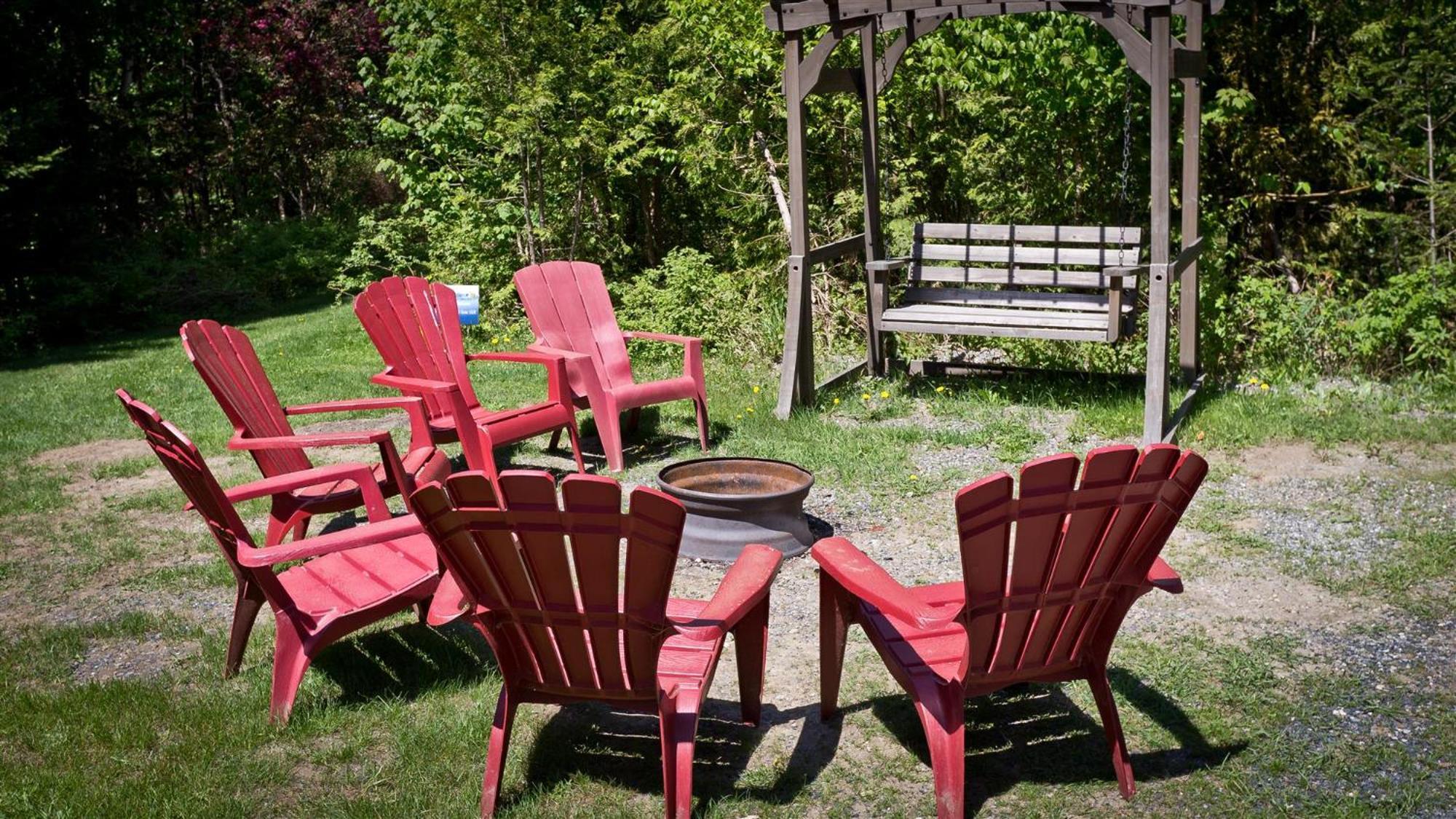 Camping Chalets Spas Pignons Rouges Saint Romain Kültér fotó