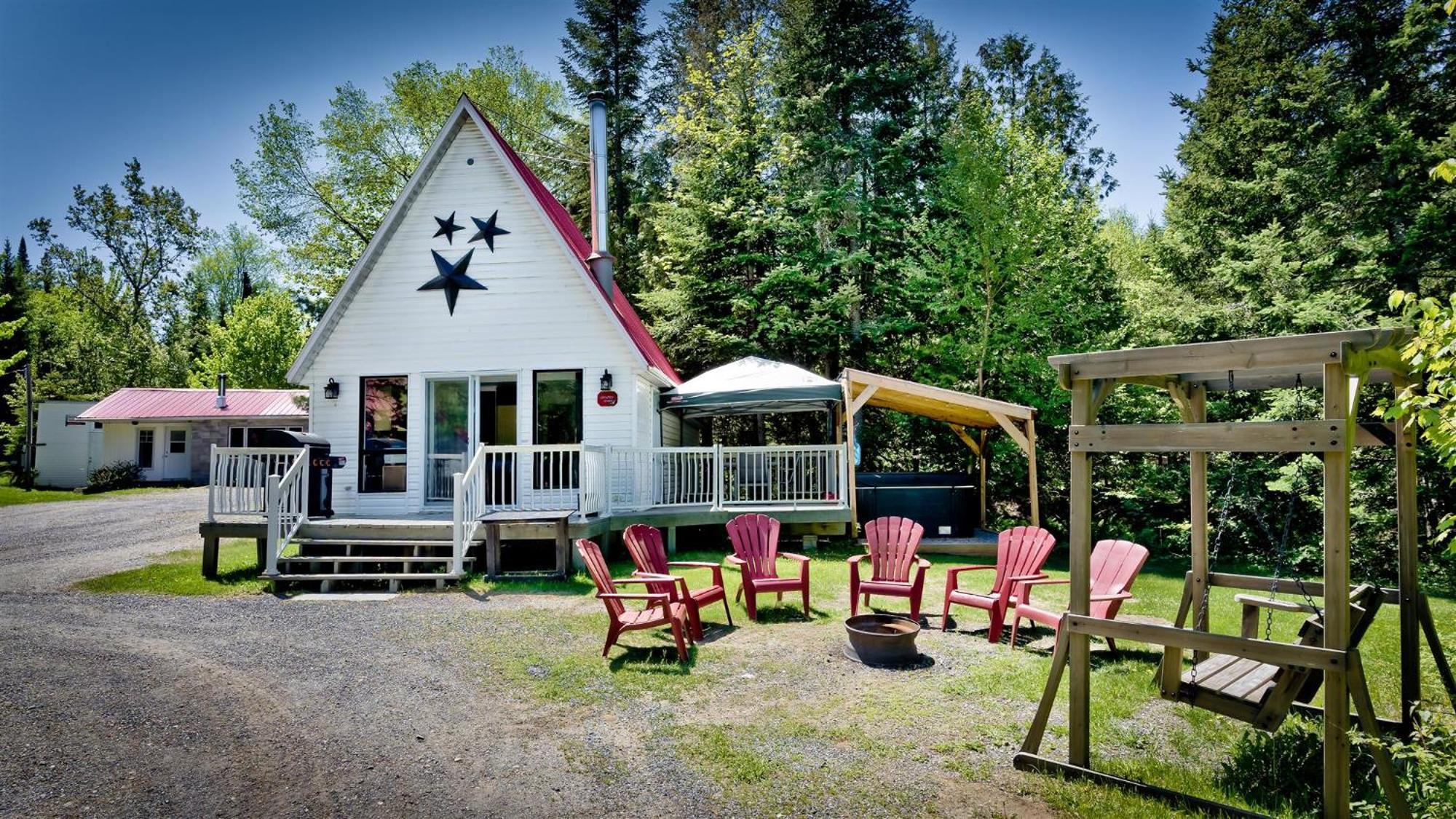 Camping Chalets Spas Pignons Rouges Saint Romain Kültér fotó